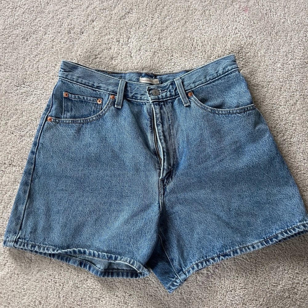 Levi’s High-Rise Blue Denim Women’s Shorts